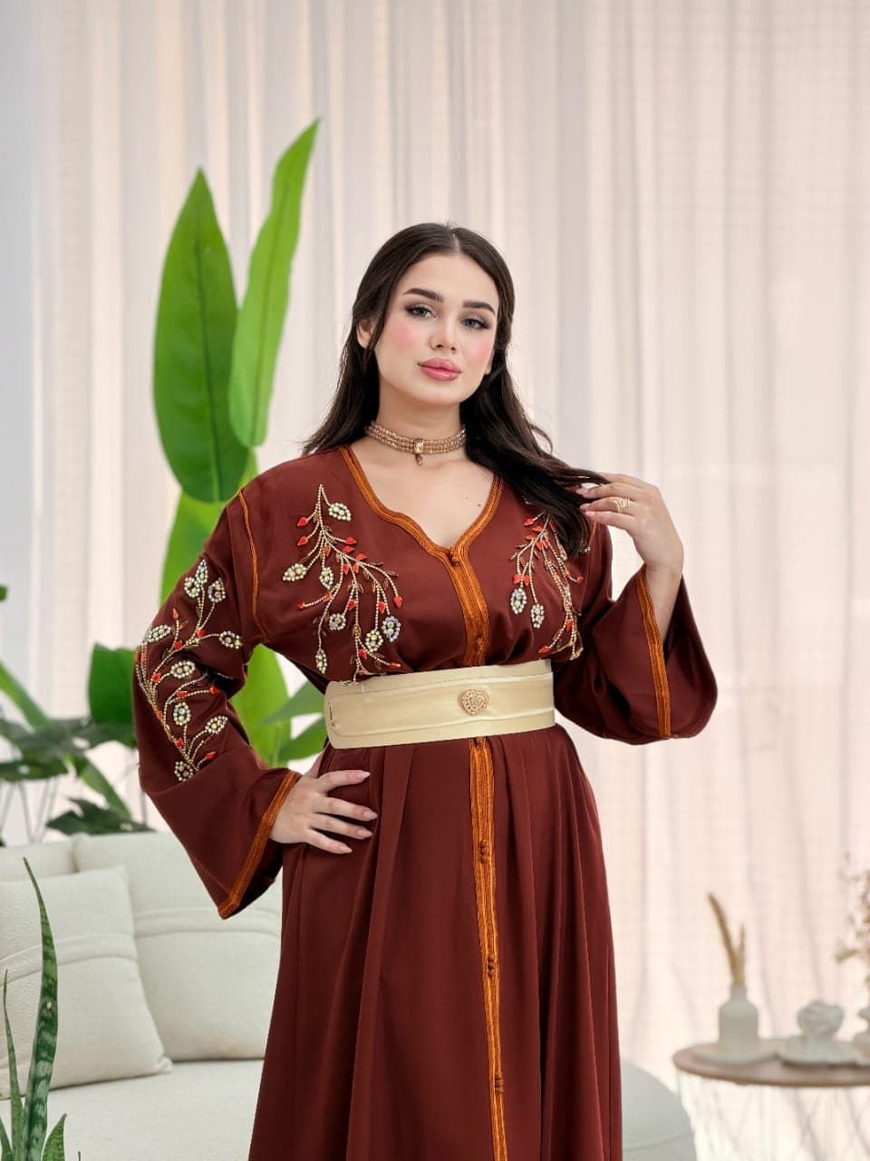 قفطان فاخر بتطريز ملكي مع حزام عريض (موديل السلطانة)